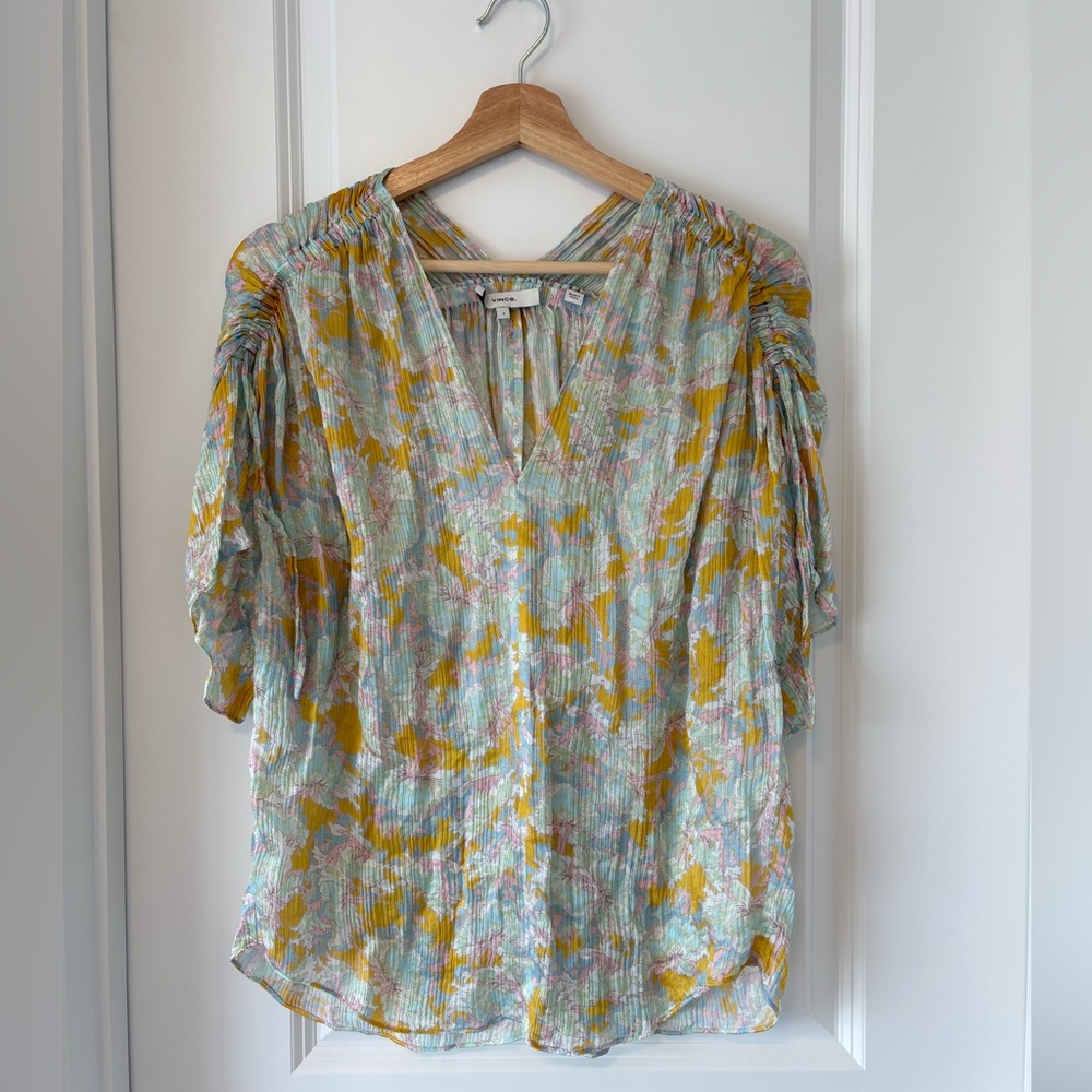 100% Silk Vince Yellow and Blue Flutter Sleeve Blouse (sz S)